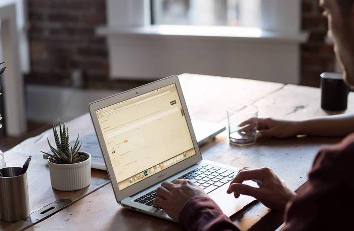 8 strategies for earning a passive income as an expat-item